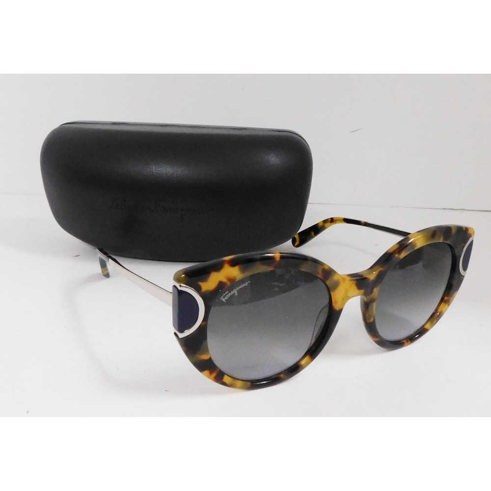 Salvatore Ferragamo SF829S 263 Women's Tortoise Signature Sunglasses 52o21 140